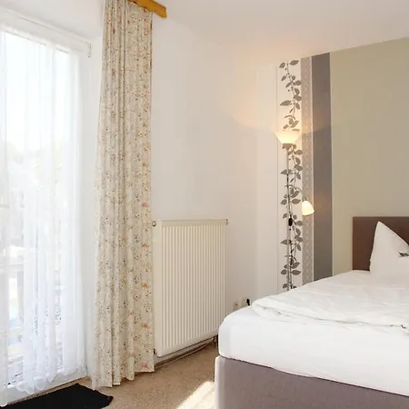 Gasthof Zum Diemeltal 3*